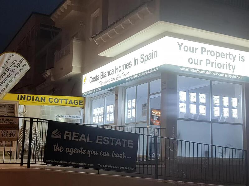 Cable Suspended LED Window Displays for Real Estate Success