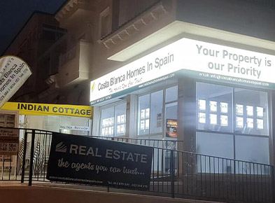 Cable Suspended LED Window Displays for Real Estate Success