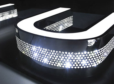 Illuminate Your Storefronts: Premium Channel Letters & Custom Lit Signs for the North American Market