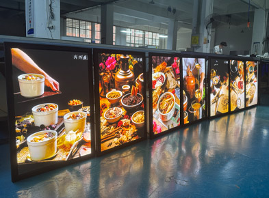 What is a Snap Frame? A Complete Guide for Retail & Advertising Professionals