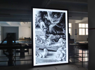 How to Maximize ROI with 24x36 LED Photo Frames