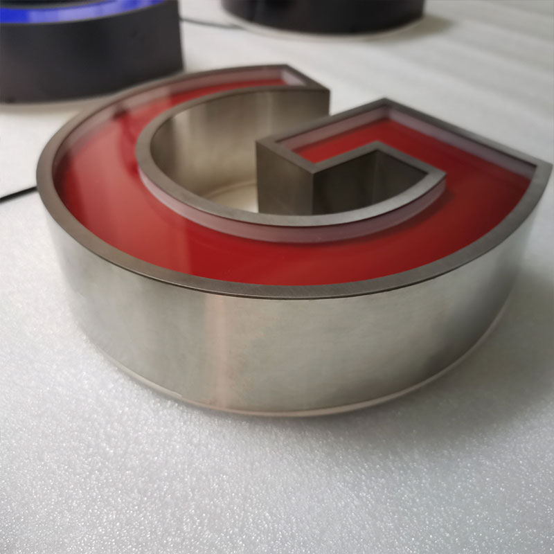 led metal letters